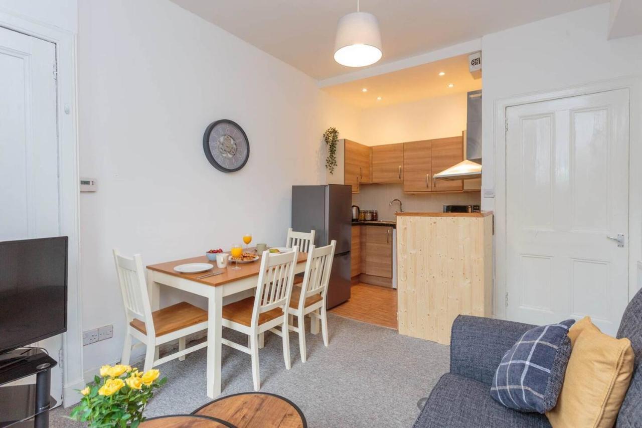 Fountain Park Apartment 1Bed Edinburgh Oda fotoğraf